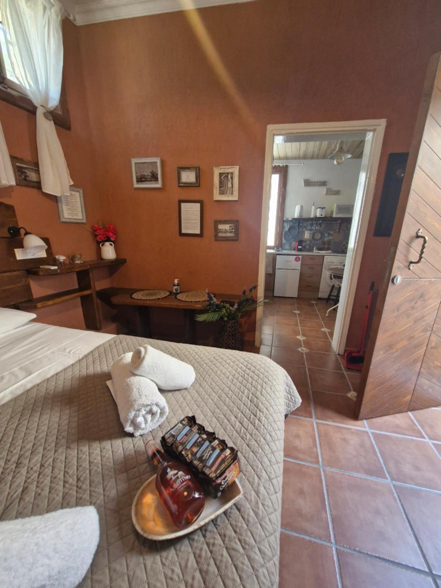 Tango Suites Rhodes City Eksteriør bilde